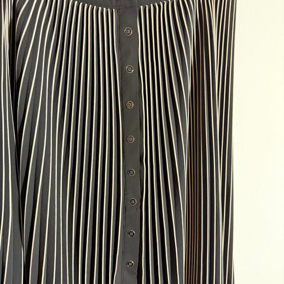 NWT Maeve Anthropologie Striped Button-Front Pleated Maxi Skirt Black/White L - Picture 8 of 13